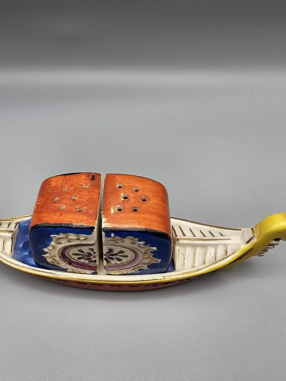 N/A vintage ceramic